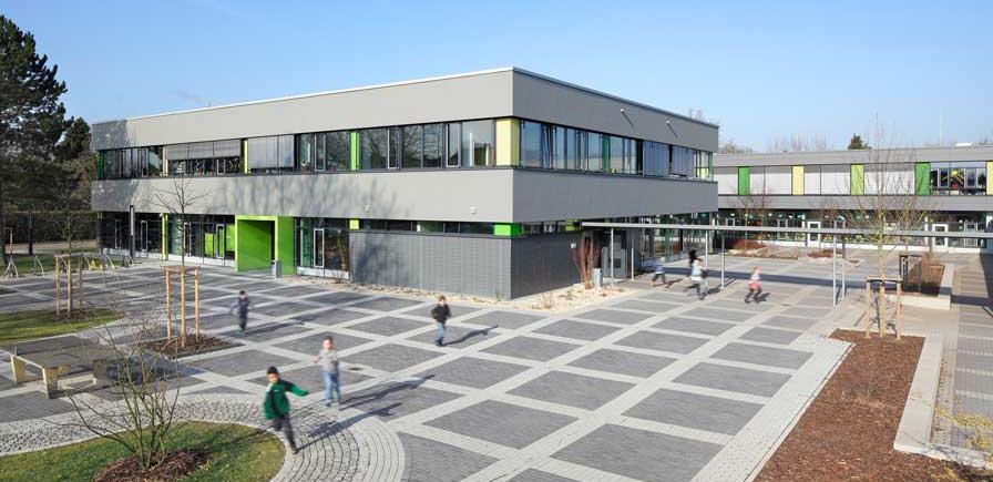 Eddersheimer Schule: Schulhof